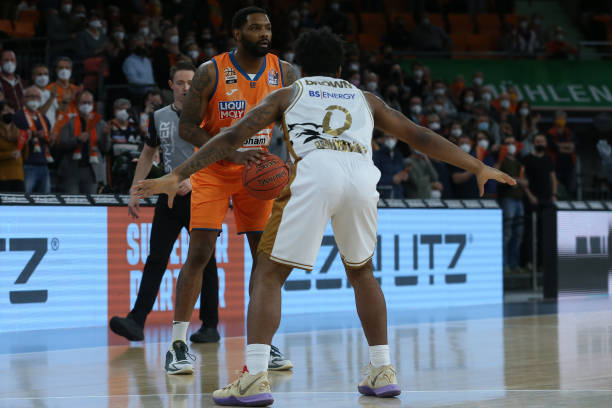 彻底打乱了 彻底打乱了