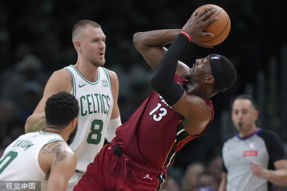 引着大量外 引着大量外