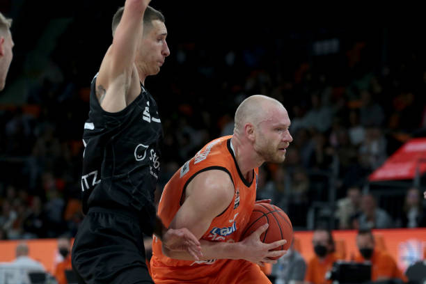 劲的防守能 劲的防守能